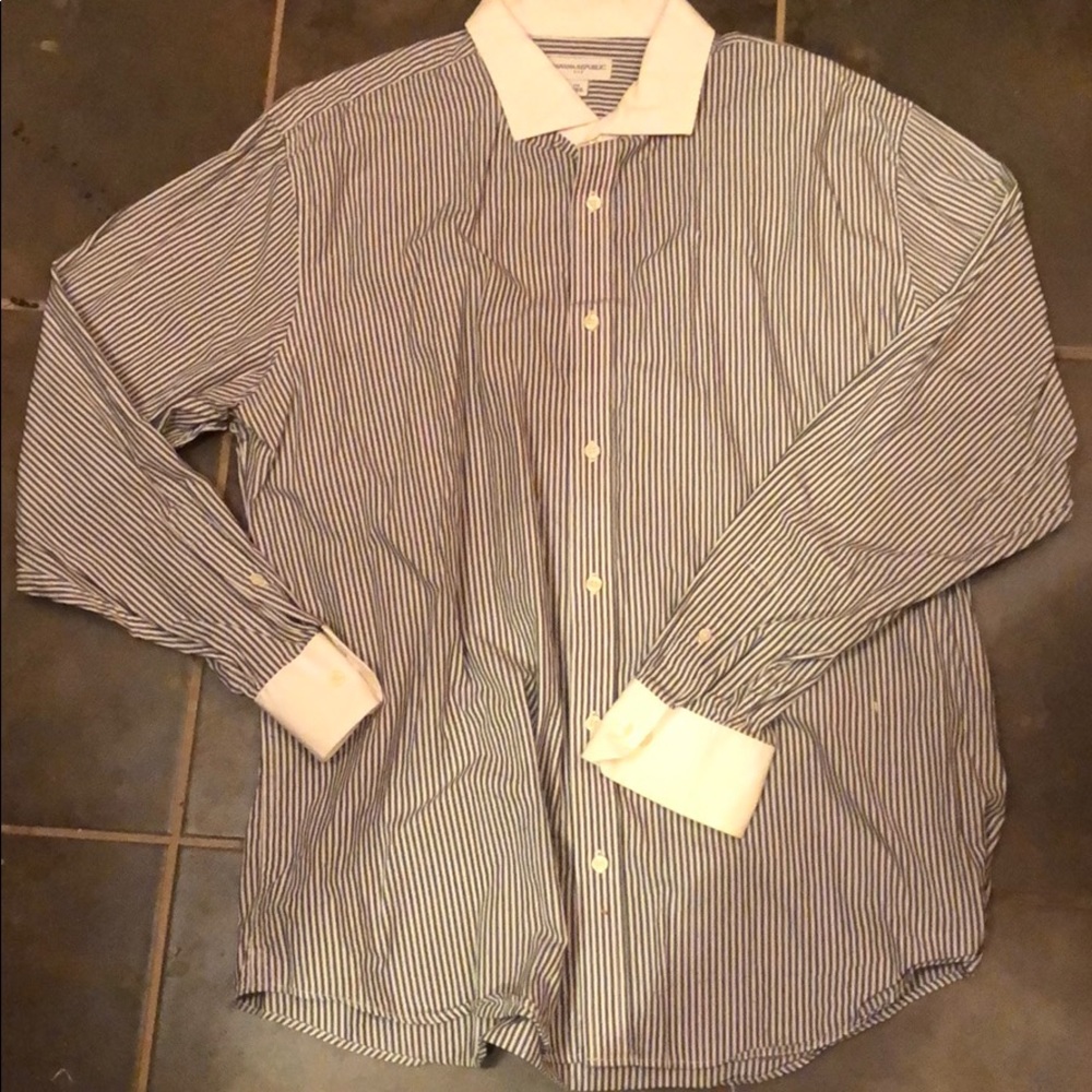 Men’s Classic Long Sleeve Button Down Dress Shirt